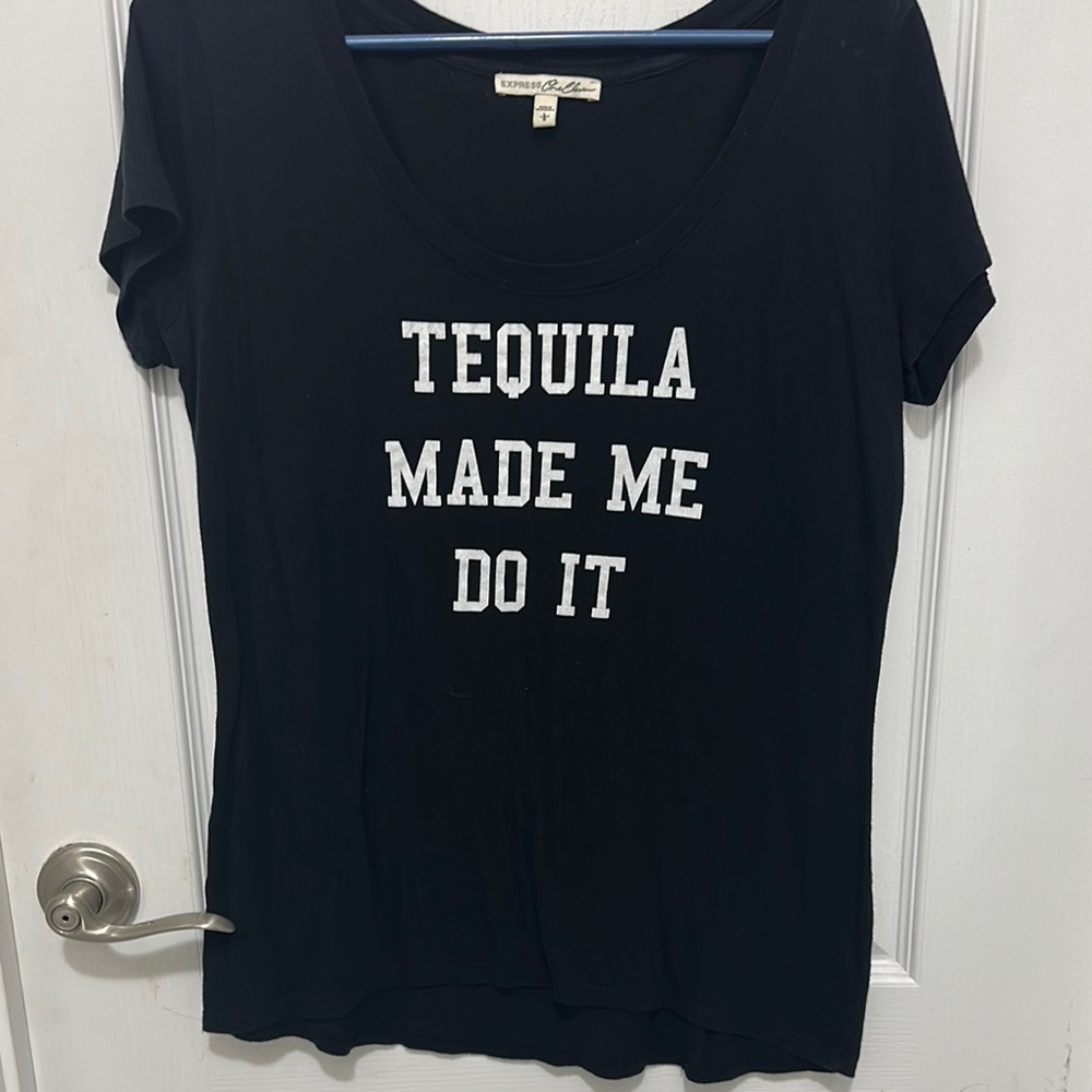 Express Black Short Sleeve Tee with Bold Graphic Size L